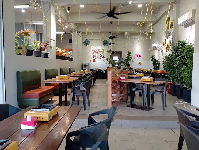 Husky Garden Cafe Bintulu