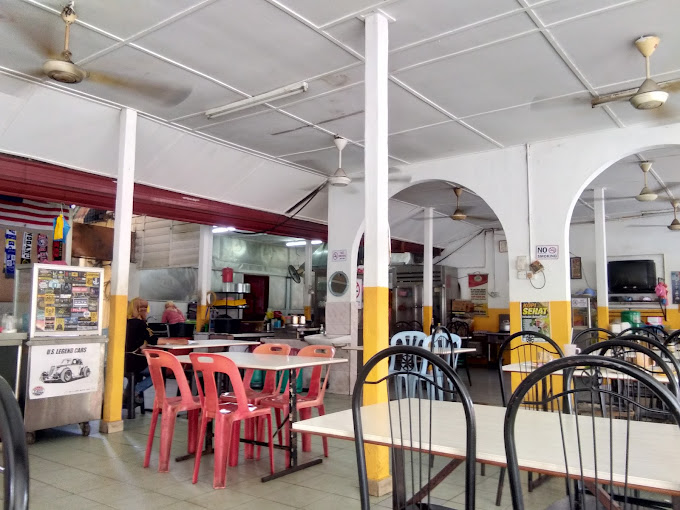 Kedai Makan Selera Kak Hai ( Teluk Muroh, Lumut, Perak )