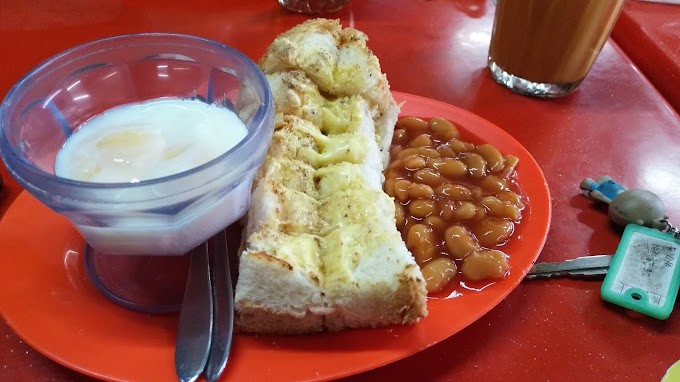 Roti Bakar Sungai Ara @ Fazar Cafe