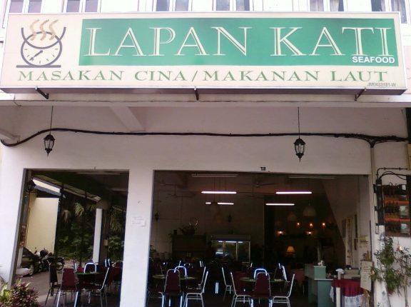 Lapan Kati Seafood Restaurant